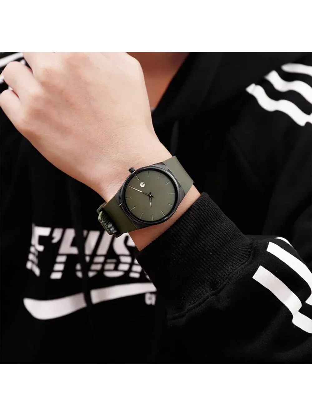 Unisex Green Casual Waterproof Analog Quartz Stylish Silicone Band Wrist Watch
